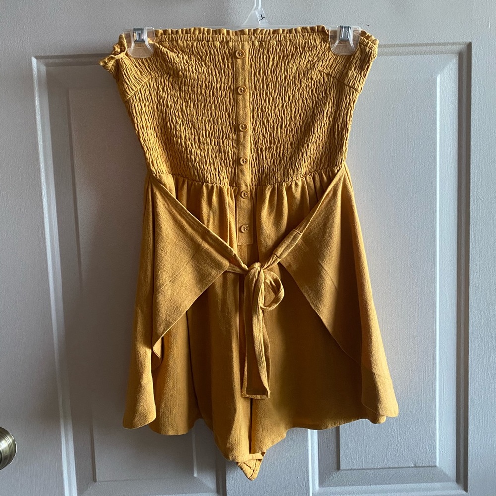 Strapless romper